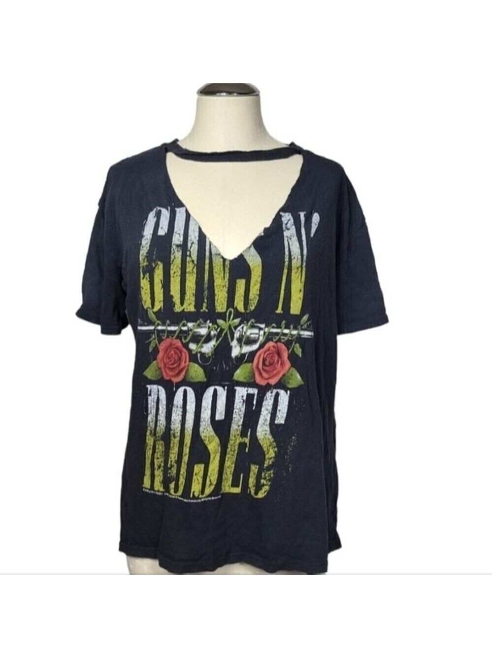 Bravado Guns N Roses V Cut Short Sleeve Shirt M